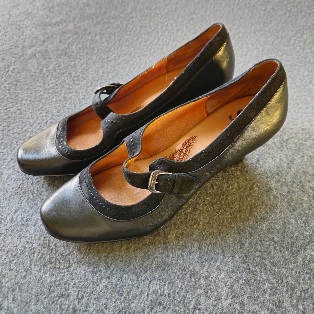 Sofft Mary Jane Pumps Sz 8.5 Black Leather Suede Strap 935701 Retail $135 Twee